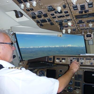 Boeing 737 Pilot, husband, dad, horse racing and bwfc