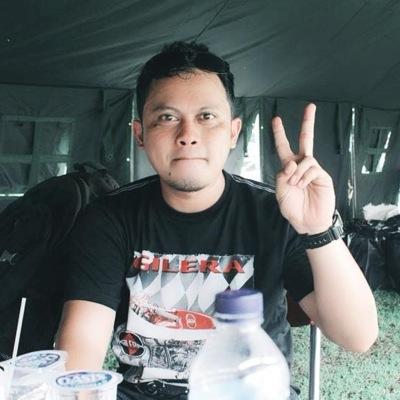 John_Steps's profile picture. Shallom Christabelle's father|Twit saya ga begitu penting2 bgt - yaaaah namanya juga hidup ! LOL