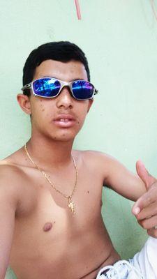 Sonhar ter fé pois façil não é nem vai ser ;)