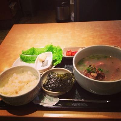 北海道住みたい🐄 美味しいご飯🌮お酒🥂楽しい音楽🎼があれば幸せ🧡最高に気の合う柴犬兄さんが相棒🐕看護師🏥