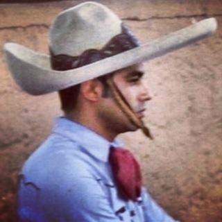 RodoSanGuevara's profile picture. El que ha de ser charro, del cielo le cae el sombrero.