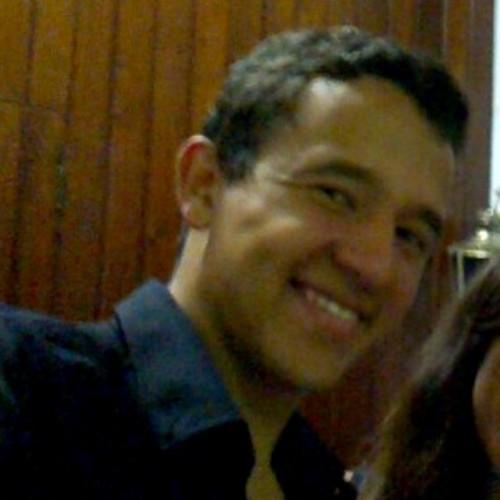 22 anos, adoro musica, faço licenciatura em musica na UCP apaixonado pela @vi_libonati, católico apostólico romano!