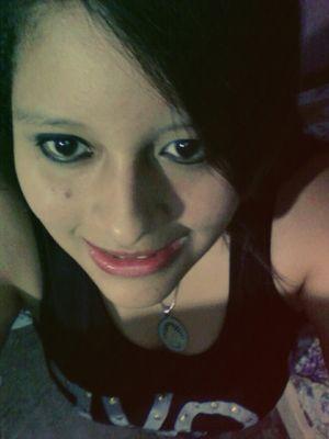 angelita_febres's profile picture. Si tienes la suerte de ser diferente, no cambies nunca✌❤                                     UCSG:  Futura Ing. en Telecomunicaciones ❤