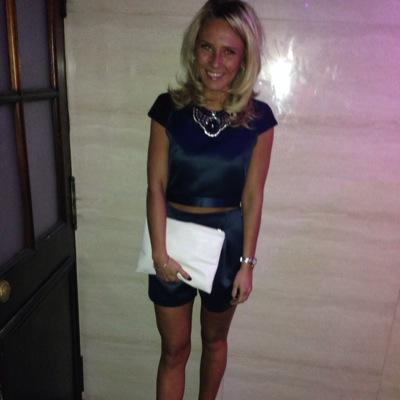 DaisWebster's profile picture. • love yourself, you're all you have.