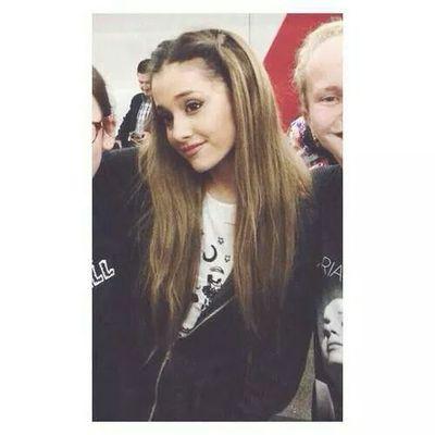 @ArianaGrande @scooterbraun  #CostaRicaNeedsArianaGrande
#CostaRicaNeedsArianaGrande
 
X1