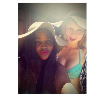 Miss_TaraLeena's profile picture. I'm a happy chappy☺