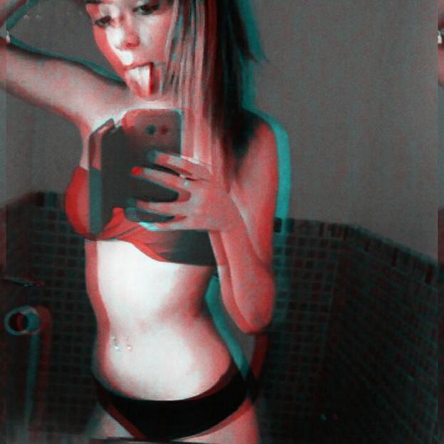 valeencarpineta's profile picture. 