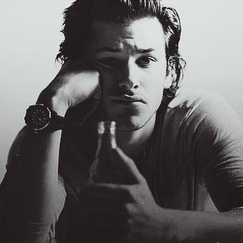Surgeon. Hacker. Assassin. Running is just a part of life. #GutterRat My home, @AngelLassiter |24.11.12||31.03.13| #TheLeague |RP||21+| #FFTLRPG #Admin