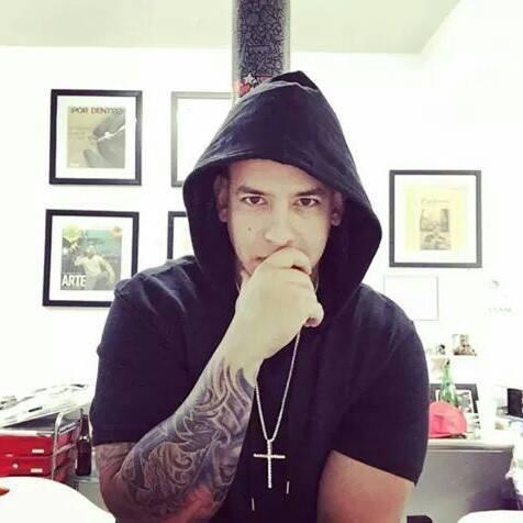 Canto Y Toco El Piano Soy Compositora Soy Fanatica De @daddy_yankee Desde Los 9 Años Me Gusta El Gropo Chapa C Amo Mucho A Daddy Yankee Y Al Classico