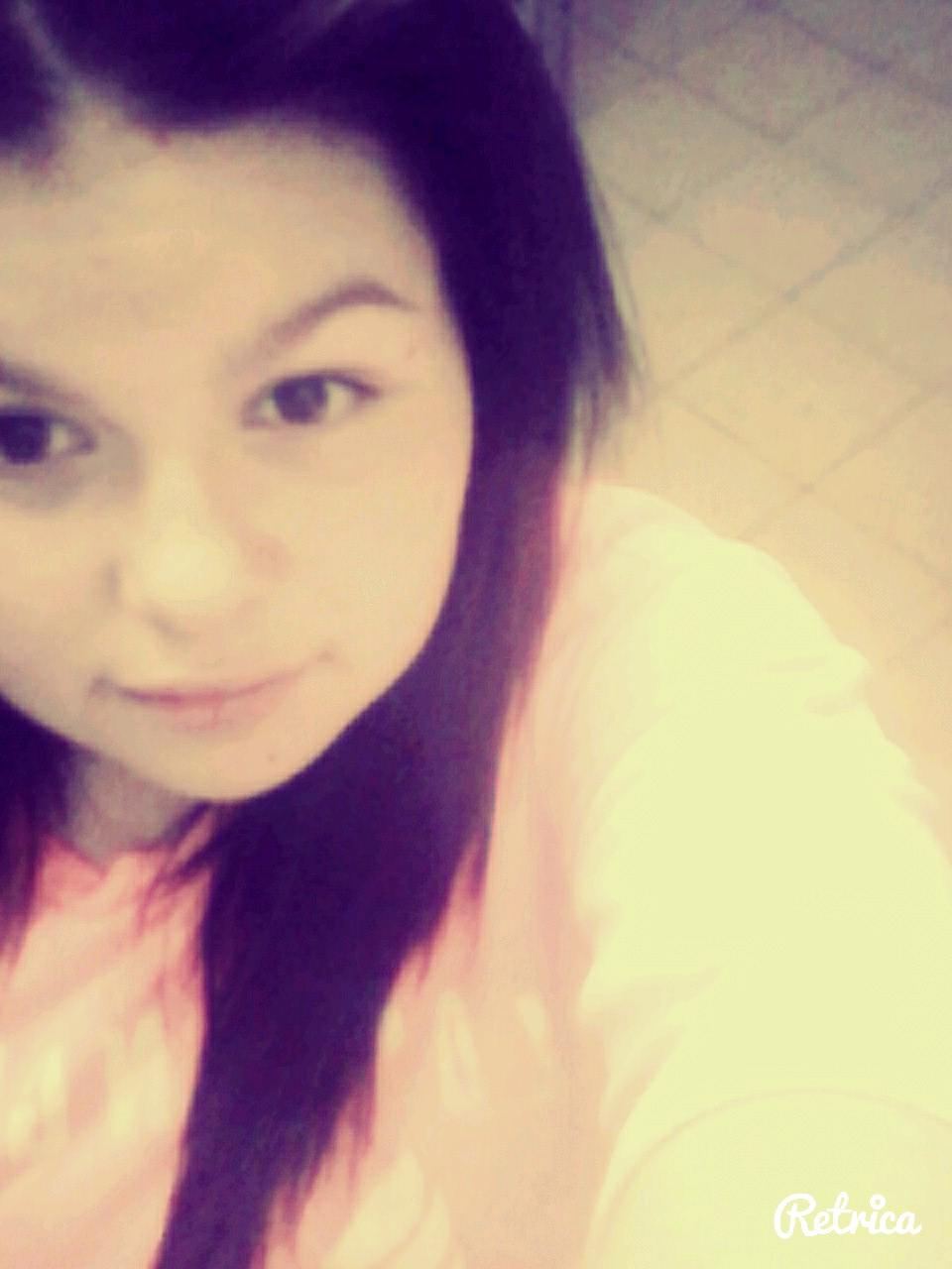 itzannie123's profile picture. 