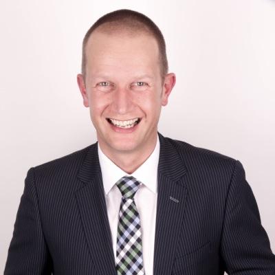 Presentator | Speaker | Commentator | NOS Langs de Lijn | Sportjournalist | Dagvoorzitter