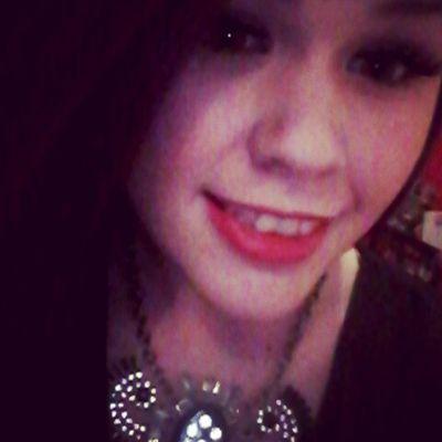 19-Female;* music♬.       I have an unhealthy obsession with geordie shore.         Family&Friends♥.
