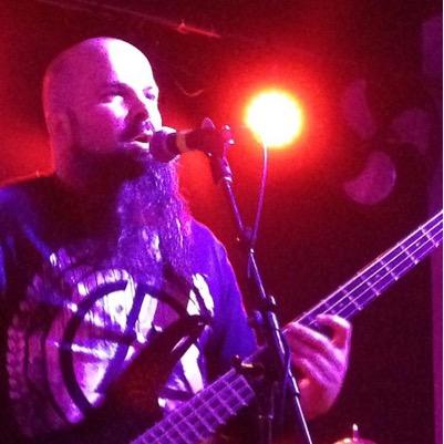 IT guy by day, rock n roller by night :) Lead singer and bass for Machine Gun Rerun.