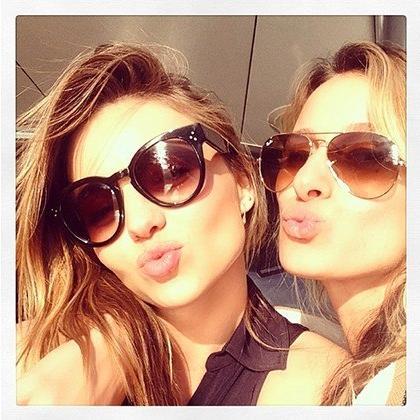 Hola ! #SiguemeYteSigo Besos XoXO #FollowBackSeguro #FolloBack