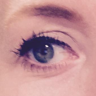 enileza's profile picture. 