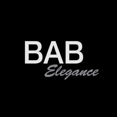 Votre entrée idéale vers l'univers de la mode. Your ideal entry into the world of fashion.
