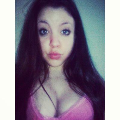 Instagram:aleejandra_pinto /No desperdicies tu tiempo con personas que no valen nada. 95'