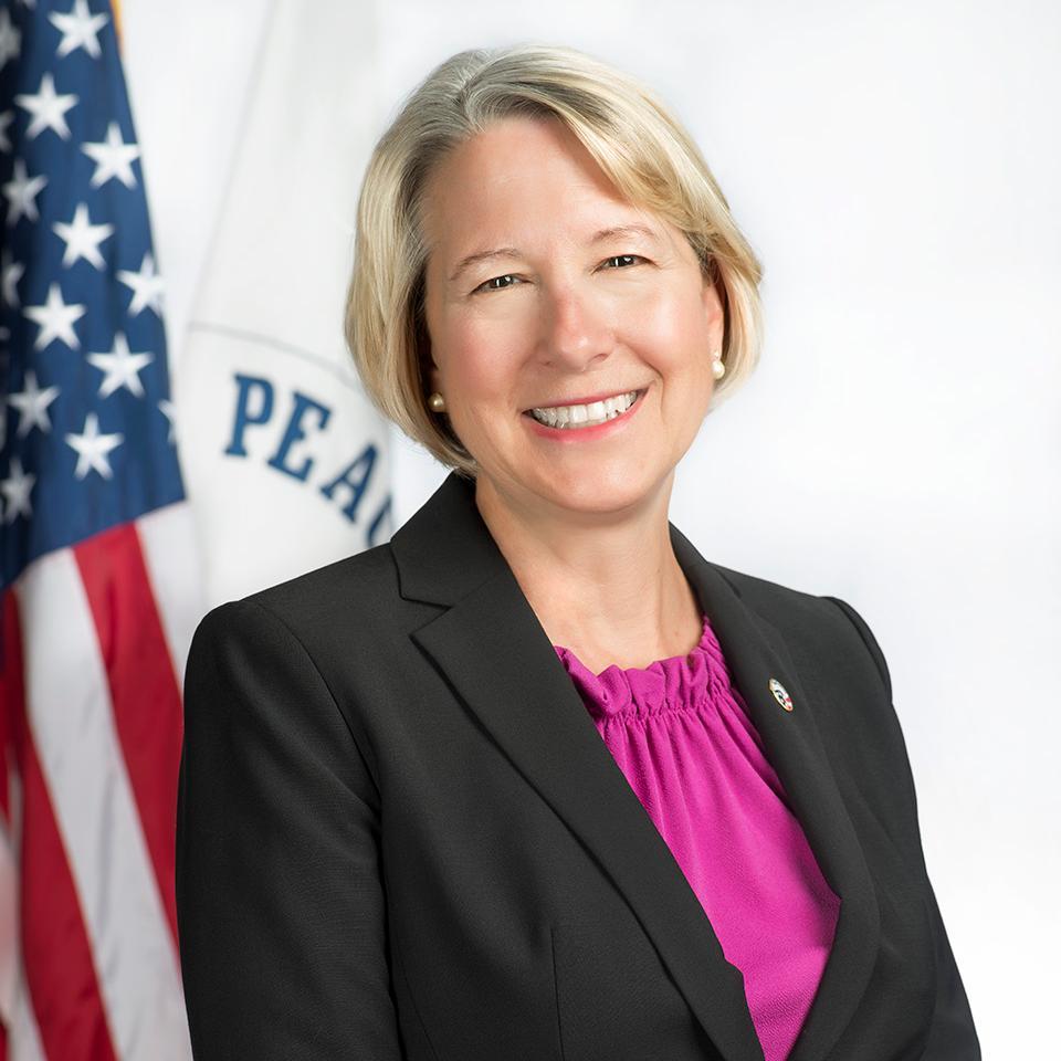 Carrie Hessler-Radelet was the 19th Director of the @PeaceCorps and a Returned Peace Corps Volunteer from Western Samoa (1981-83).