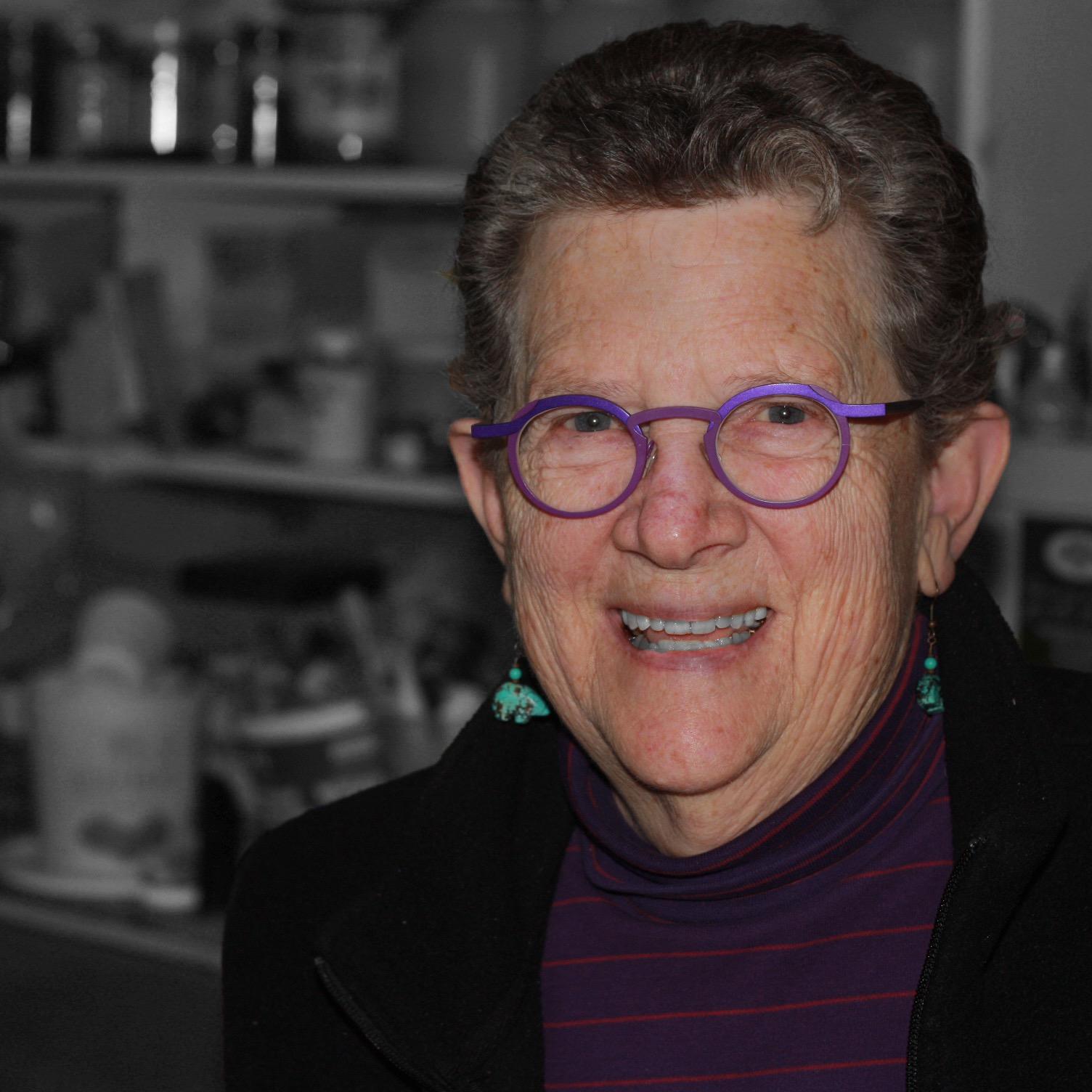 cynthiabringle's profile picture. 