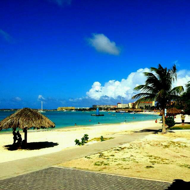 kriz_c's profile picture. Queriendo mas...