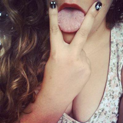 Cool_hera's profile picture. No creas lo que ves y no pienses en  lo que escribo, todo es un producto más de tu retorcida imaginación.