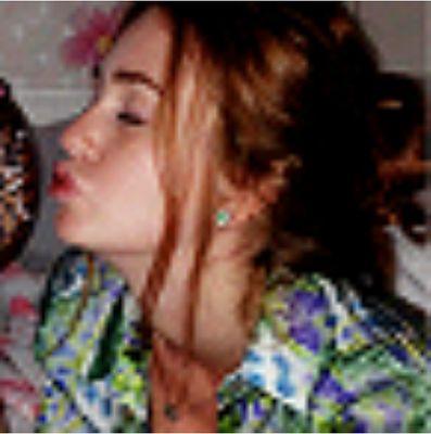 bondemariruy's profile picture. minha ídola é minha xará