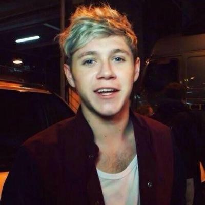 follow @breakupnjh because she gave you this follow!!