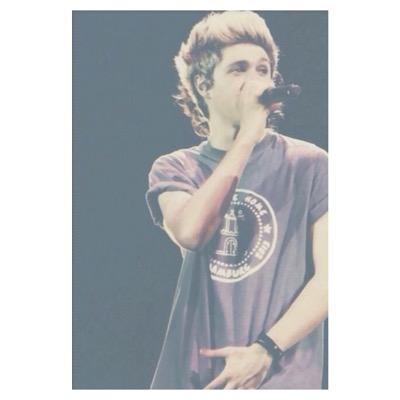 i'm @rockpaperniall (do you see what i did there)
