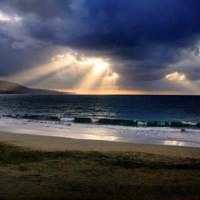 La Asociación Ciudadana Recuperar La Cícer pretende recuperar toda la parcela para su uso público, y la ampliación de la playa de Las Canteras.