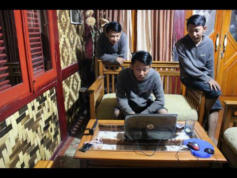 athek_raka's profile picture. Tetap berusaha jadi yg terbaik