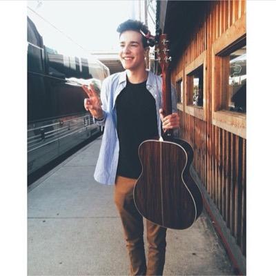 considering i just gave you a free follow you should probably follow @deezyxjacubz
