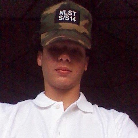 PElotero Desde Chikito, Perdedor Tambien, Pero Si Un Guerrero, Bueno Solo Me Interesa Una Mujer Aunque No La tenga Asi Que No Jodan :)