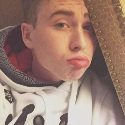 follow @coolwhitesiders