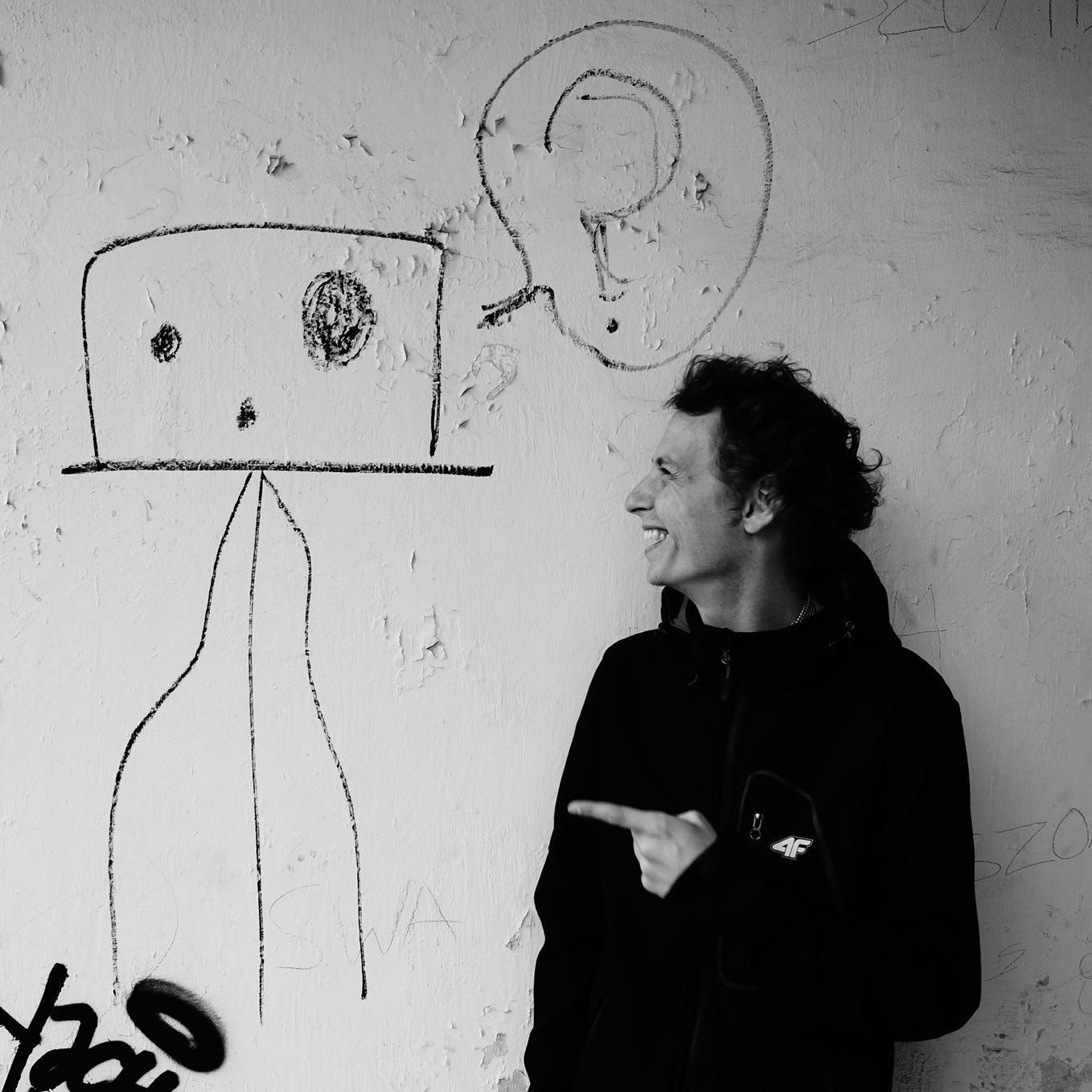 House/Techno Music Producer and Mixing/Mastering engineer. Labels: Nervous Records, Witty Tunes, White Widow, Kumasi Music, White Widow, Underground Source[...]