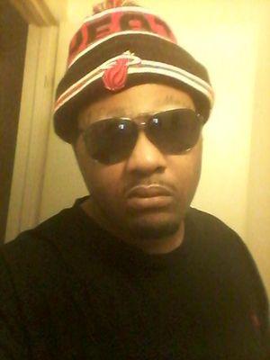 artists at team no sleep Looney Squad records rise above records