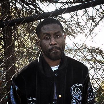 29 year old freelance musician, actor, producer, singer, rapper creative writter los angeles born and breed sagittarius single grindin