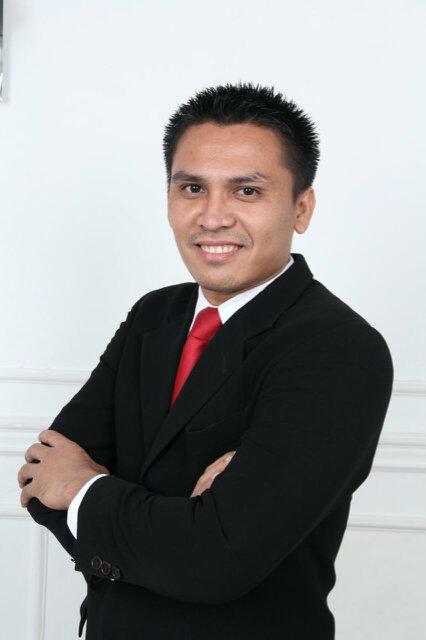 •Menjadi Pelayan adalah KASIH yang Terwujud dalam Pakaian Kerja•