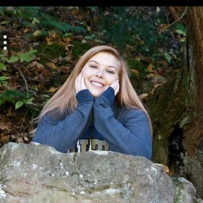 18&wild, imma just do me being a teenager. Baldwin high school. My friends are my life.