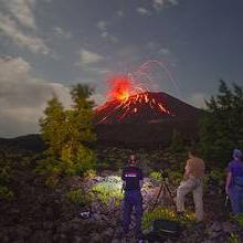 Info, News and Photos about Volcanoes and Earthquakes. 
Tours and Expeditions to Volcanoes Worldwide
