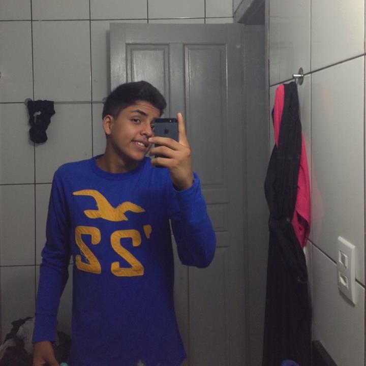 Sonhos não têm pernas, mas você tem. Então, corra atrás deles.