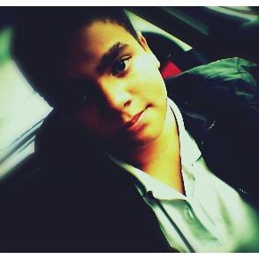 ஐ Got a long list of ex-lovers
They'll tell you I'm insane
But I've got a blank space
And I'll write your name ஐ