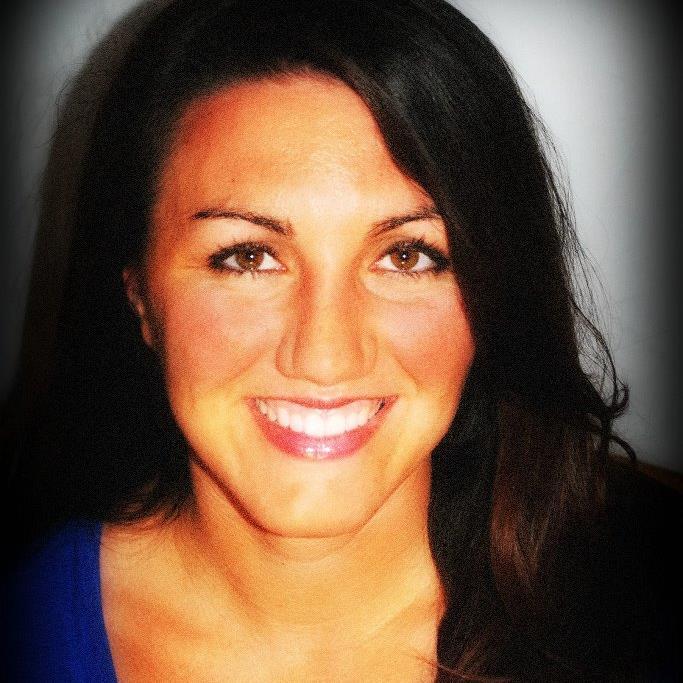 Follower of the King. Mom of the most beautiful boy ever. Radio DJ. Voiceover artist. Owner of http://t.co/cHPQ4ykUuJ.