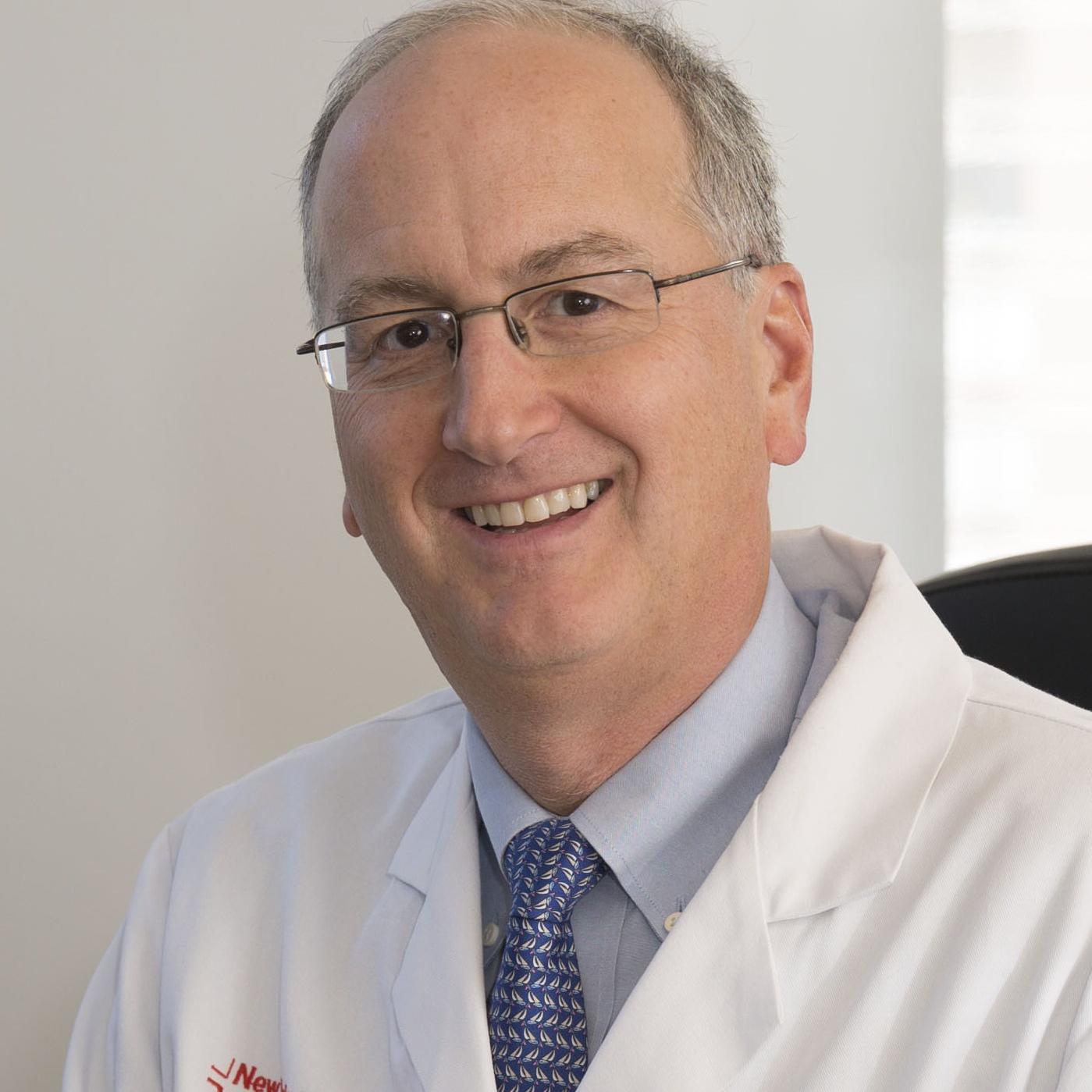 GU oncologist and researcher (prostate cancer, kidney cancer, bladder cancer), Professor of Medicine and Urology at @NYPhospital and @WeillCornell