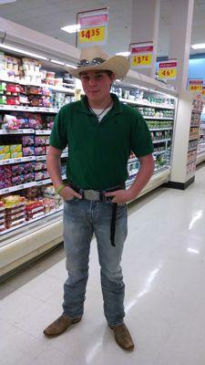 REDNECK YEEHAA. looking for a girl to talk to me