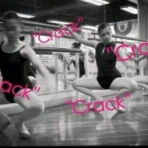 ItsADancerProb's profile picture. Being a dancer is such a struggle