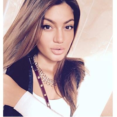 ImOliviaPope's profile picture. Think Like me bitches