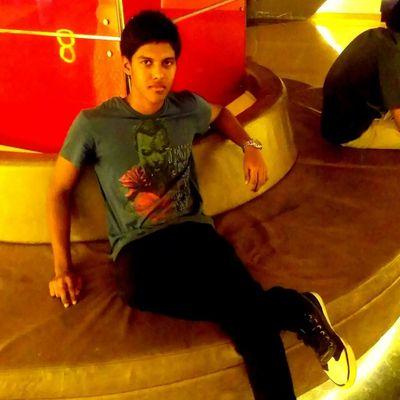 crazy cricket fan,loves to workout & party..