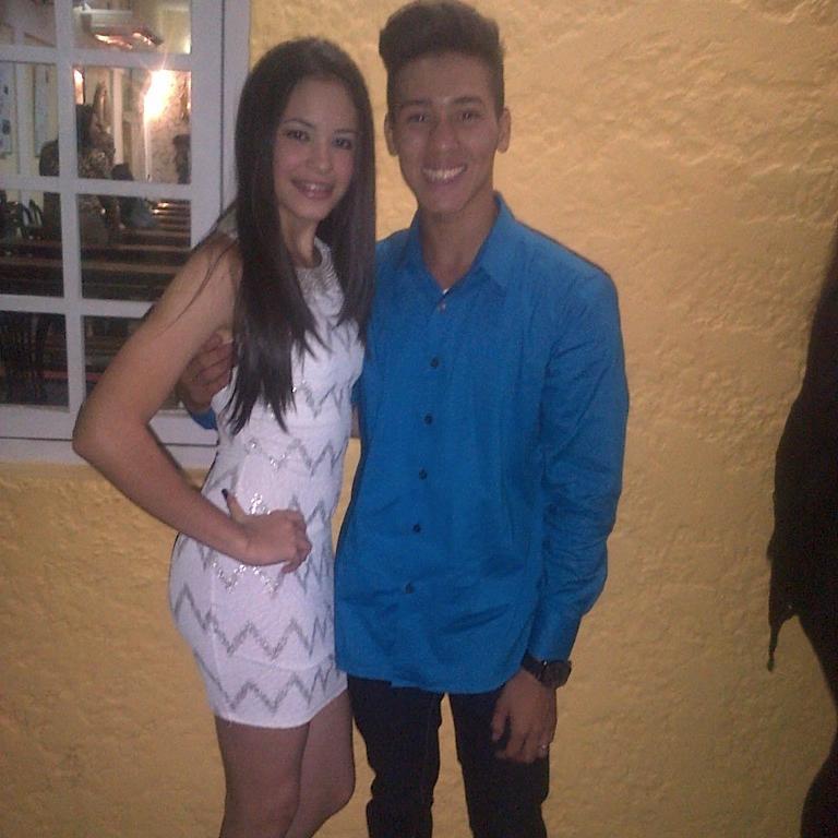 El que besa bueno.... Alarga la situación♥