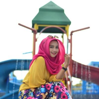 Line : deapratiwi14
