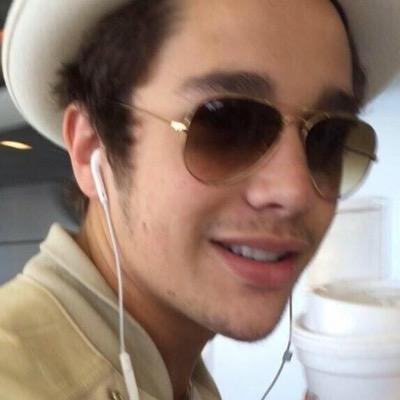mahone❤️ • Follow back your not beyonce.
